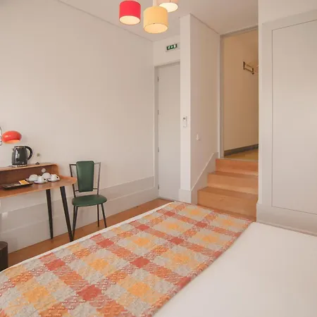 Fil's Place 4* Oporto