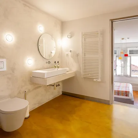 Fil's Place 4*