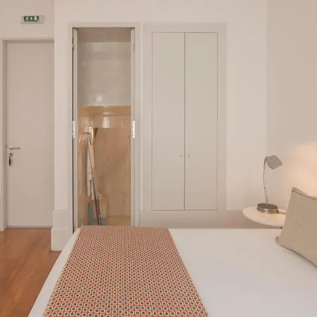 Fil's Place 4*