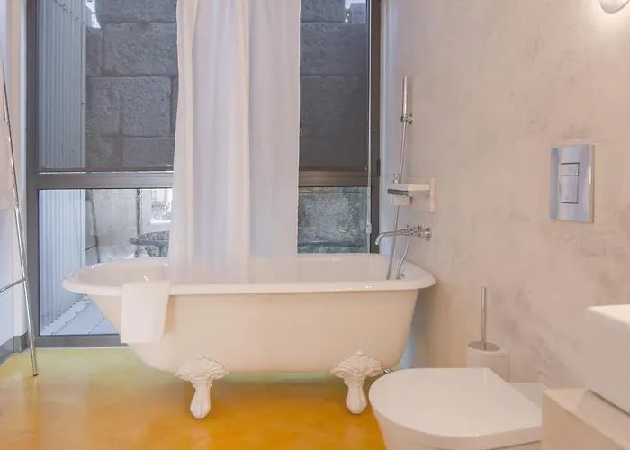 Fil's Place Bed & Breakfast Oporto